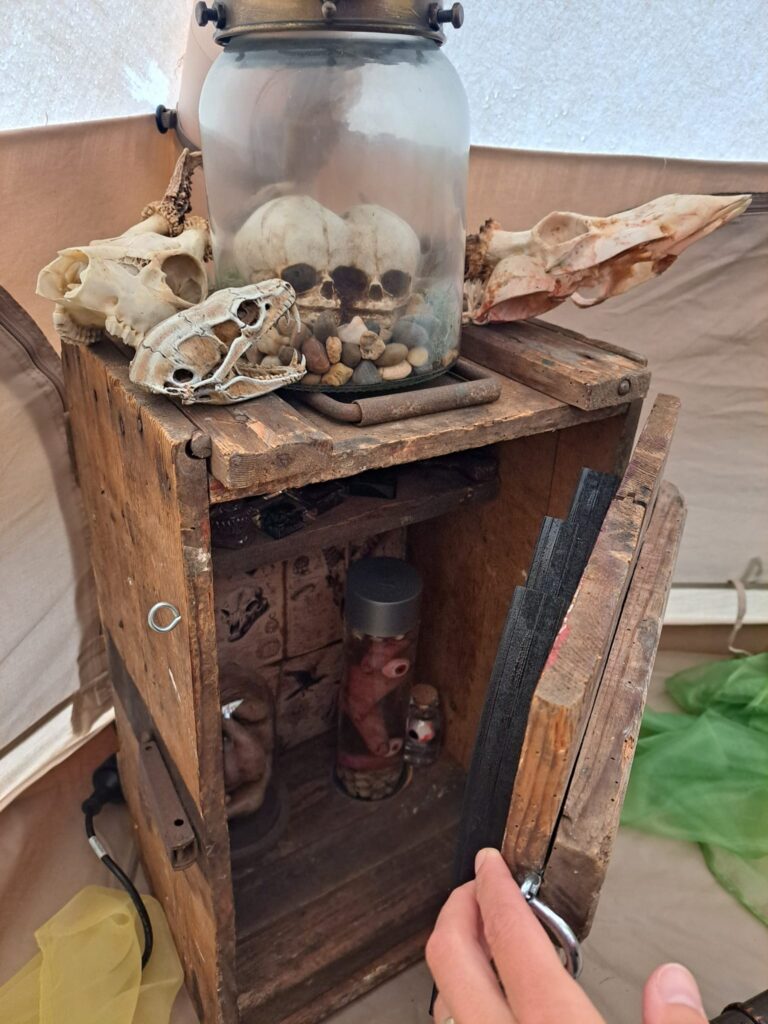 Portable escape room chest as a travel case